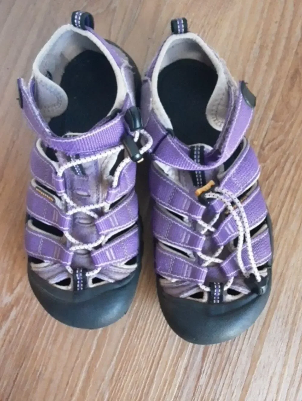 KEEN Newport H2 Waterproof Sports Hiking Purple Sandals Youth Size 4